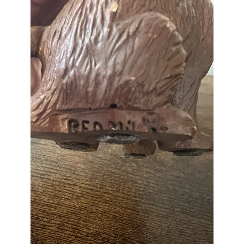Vintage Red Mill Sitting Cat Figurine Pecan Shell Resin 1989 USA